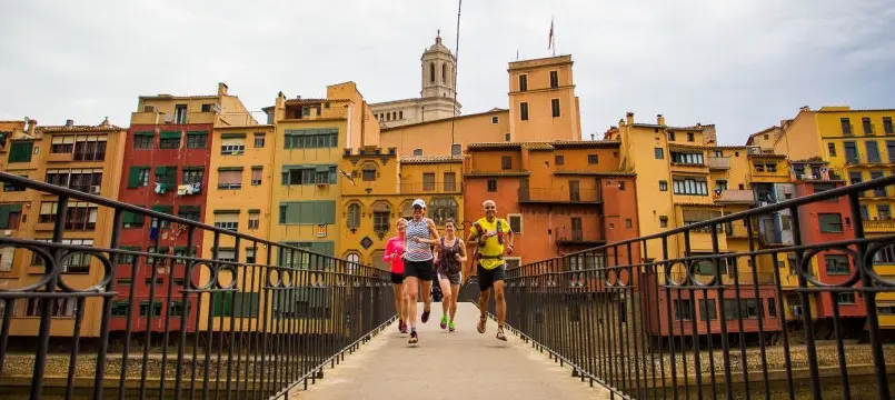 Runners in Girona